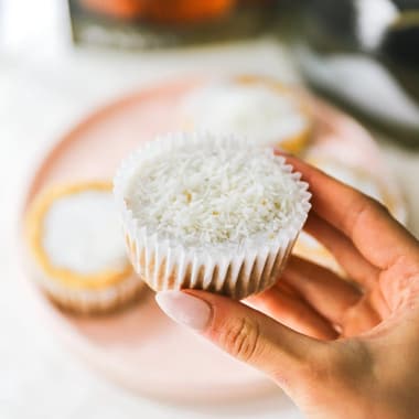 Coconut Piña Colada Cupcakes