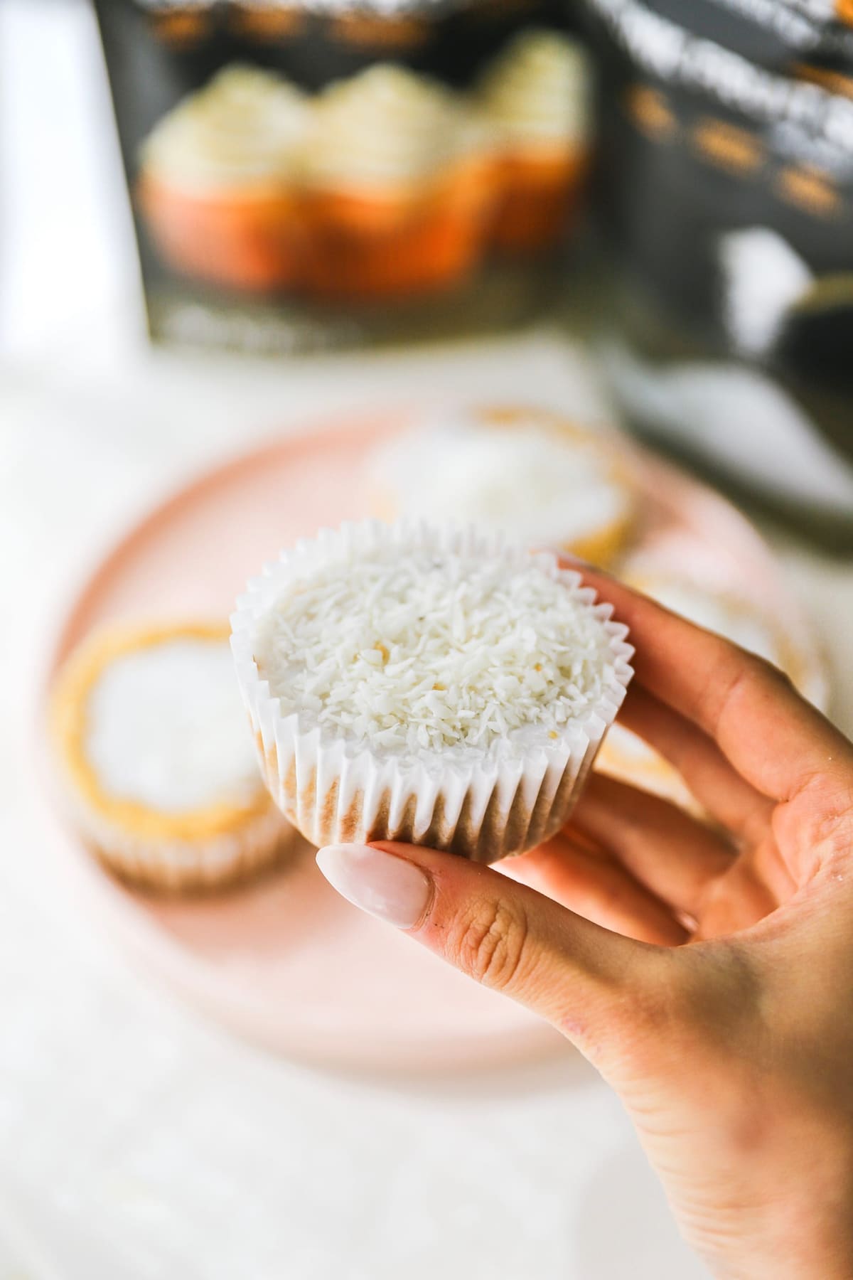 Coconut Piña Colada Cupcakes