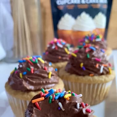 French Vanilla Cupcakes with Greek Yogurt Frosting